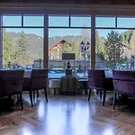 Royalp & Hotel