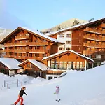 Royalp & Hotel