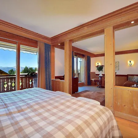 Hotel Royalp &